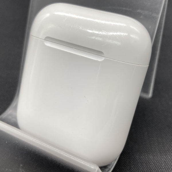 【中古】AirPods with Charging Case MV7N2J/A【日本橋】