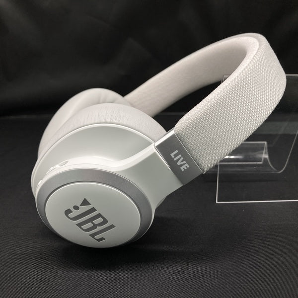 【中古】LIVE770NC ホワイト【JBLLIVE770NCWHT】【秋葉原】