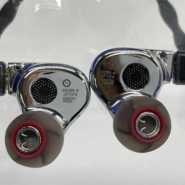 【中古】Neon 4【日本橋】