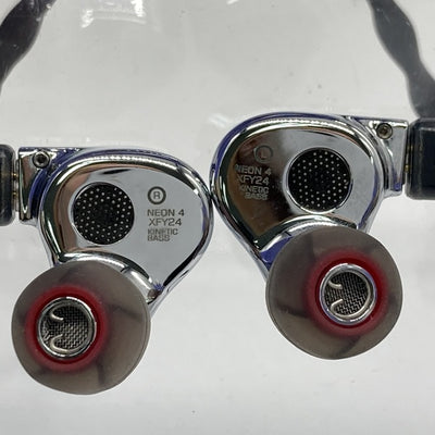 【中古】Neon 4【日本橋】