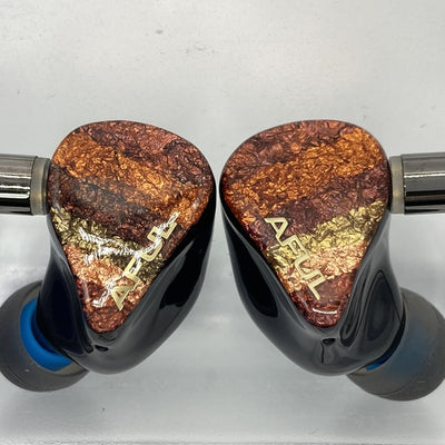 【中古】PERFORMER 8【日本橋】