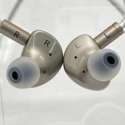 【中古】Que【日本橋】