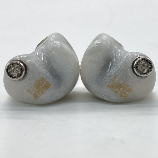 【中古】WHITE TIGER II 【QDC-TIGER-S-WH-V2】（ケーブル欠品）【秋葉原】