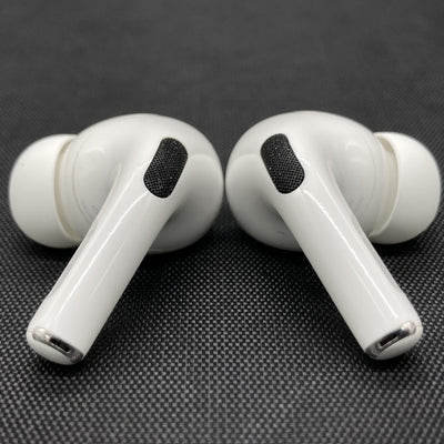 【中古】MagSafe充電ケース(USB-C)付きAirPods Pro(第2世代) MTJV3JA【秋葉原】