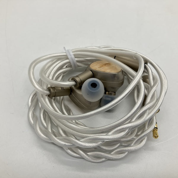 【中古】Que【秋葉原】