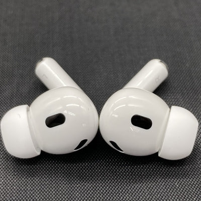 【中古】MagSafe充電ケース(USB-C)付きAirPods Pro(第2世代) MTJV3JA【日本橋】