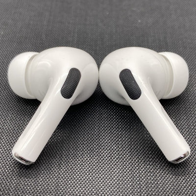 【中古】MagSafe充電ケース(USB-C)付きAirPods Pro(第2世代) MTJV3JA【日本橋】