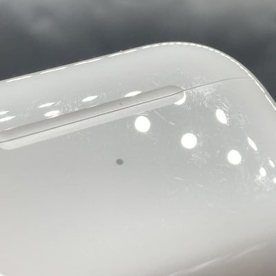 【中古】MagSafe充電ケース(USB-C)付きAirPods Pro(第2世代) MTJV3JA【日本橋】