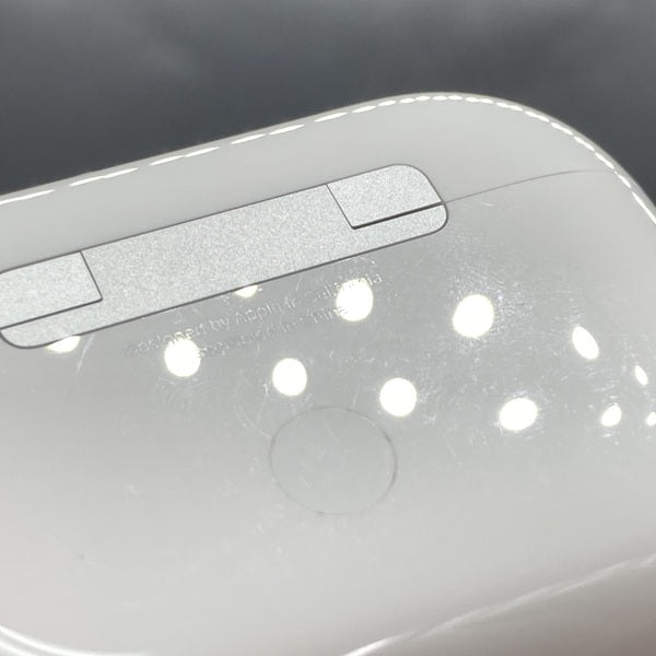 【中古】MagSafe充電ケース(USB-C)付きAirPods Pro(第2世代) MTJV3JA【日本橋】