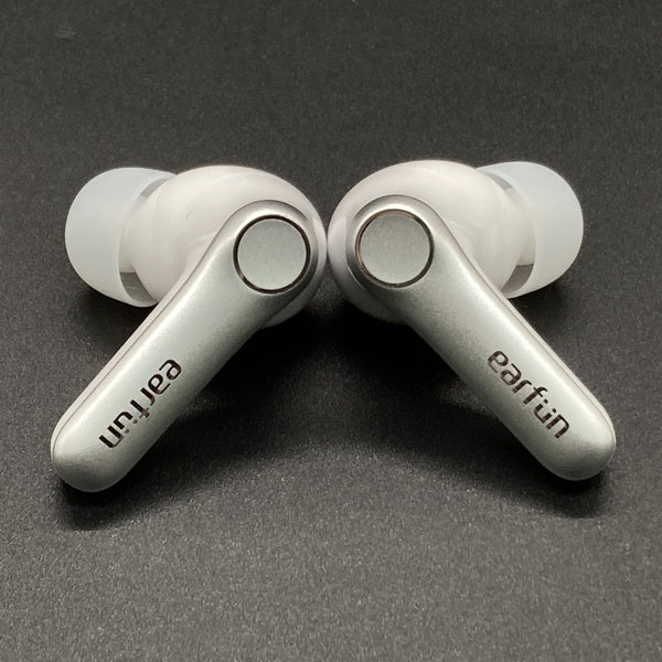 【中古】EarFun Air Pro 4 White【秋葉原】
