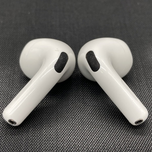 【中古】AirPods 4 MXP93J/A（アクティブノイズキャンセリング搭載）【名古屋】