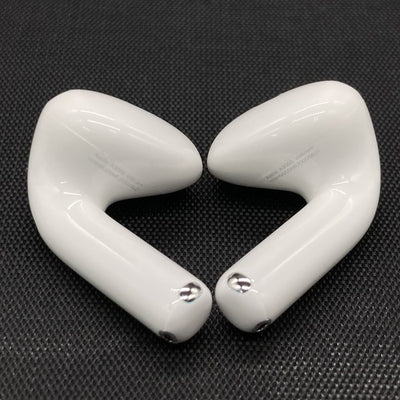 【中古】AirPods 4 MXP93J/A（アクティブノイズキャンセリング搭載）【秋葉原】