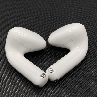 【中古】AirPods 4 MXP93J/A（アクティブノイズキャンセリング搭載）【秋葉原】
