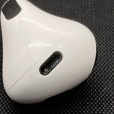 【中古】MagSafe充電ケース(USB-C)付きAirPods Pro(第2世代) MTJV3JA【秋葉原】