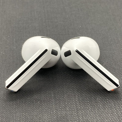 【中古】Galaxy Buds3 ホワイト 【SM-R530NZWAXJP】【秋葉原】