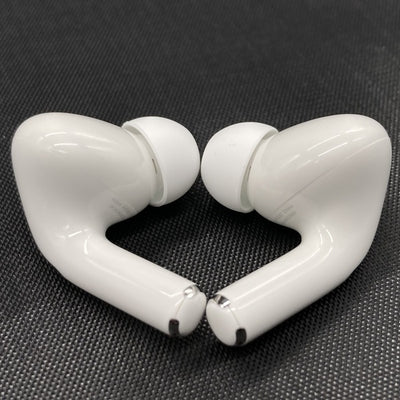 【中古】MagSafe充電ケース(USB-C)付きAirPods Pro(第2世代) MTJV3JA【日本橋】