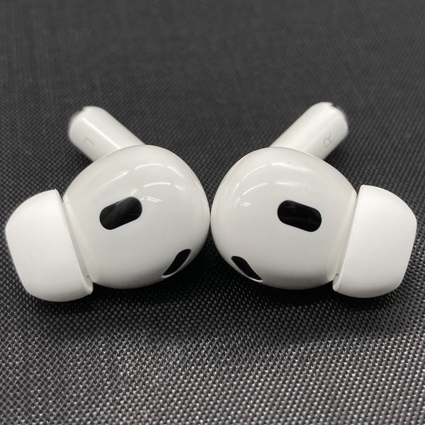 【中古】MagSafe充電ケース(USB-C)付きAirPods Pro(第2世代) MTJV3JA【日本橋】