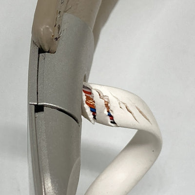 【中古】MOMENTUM Wireless ノイズキャンセルヘッドホン Sandy White 【M3AEBTXL SANDY WHITE】【秋葉原】