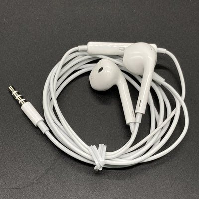【中古】Apple EarPods with Remote and Mic【日本橋】