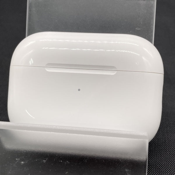 Apple 【中古】MagSafe充電ケース(USB-C)付きAirPods Pro(第2 Apple 【中古】MagSafe充電ケース(USB-C)付きAirPods Pro(第2