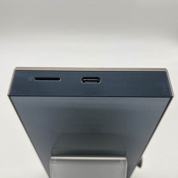 【中古】A&futura SE300 Titan 【IRV-AK-SE300-TI】【秋葉原】