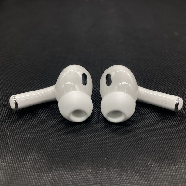 【中古】MagSafe充電ケース(USB-C)付きAirPods Pro(第2世代) MTJV3JA【秋葉原】