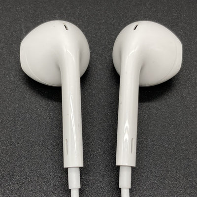 【中古】EarPods with Lightning Connector【日本橋】
