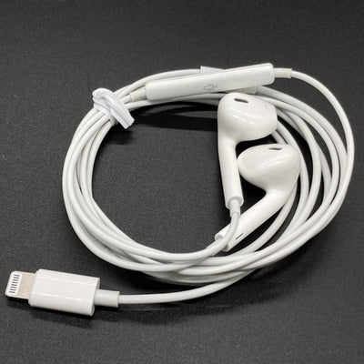 【中古】EarPods with Lightning Connector【日本橋】