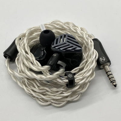 【中古】Tesseract(Universal Fit)【秋葉原】