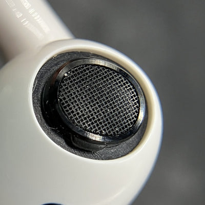 【中古】AirPods Pro （R側）【秋葉原】
