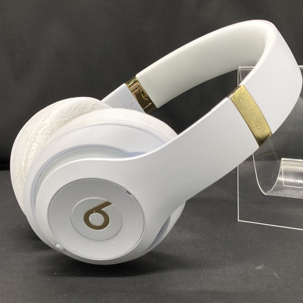 【中古】Beats Studio3 Wireless ホワイト 【BT STUDIO3 WL WHT】（MQ572PA/A）【秋葉原】