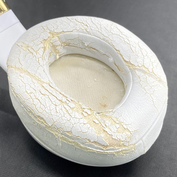 【中古】Beats Studio3 Wireless ホワイト 【BT STUDIO3 WL WHT】（MQ572PA/A）【秋葉原】