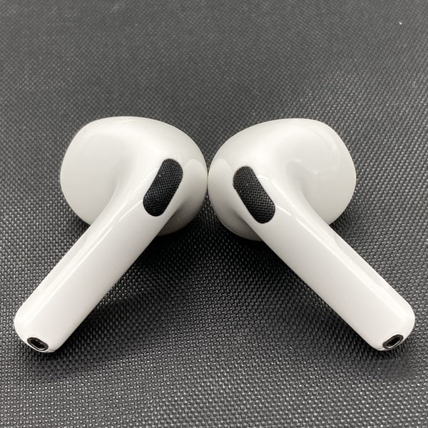 あなたにおすすめの商品 Apple 【中古】AirPods 4 MXP93J/A（アクティブノイズキャンセ イヤホン
