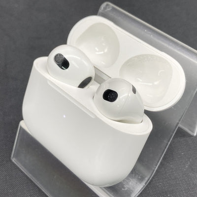 【中古】Airpods MPNY3J/A 3rd Generation  Lightning充電ケース付【秋葉原】