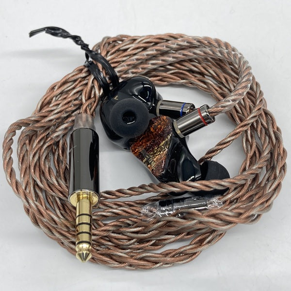【中古】PERFORMER 8【秋葉原】