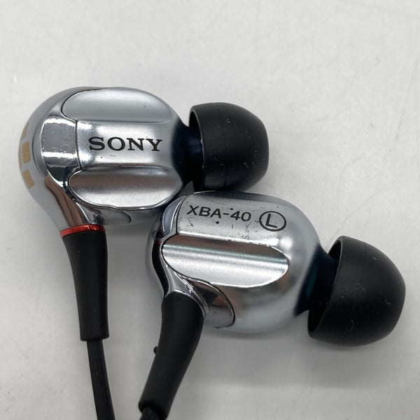 【新品同様】 SONY XBA-40 (S)シルバー 有線イヤホン XBA-40 | ヘッドホン | ソニー