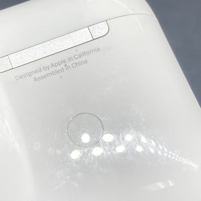 【中古】AirPods with Wireless Charging Case  MRXJ2J-A【秋葉原】