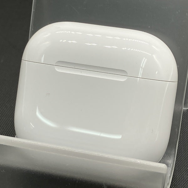【中古】AirPods 4 MXP63J/A【秋葉原】