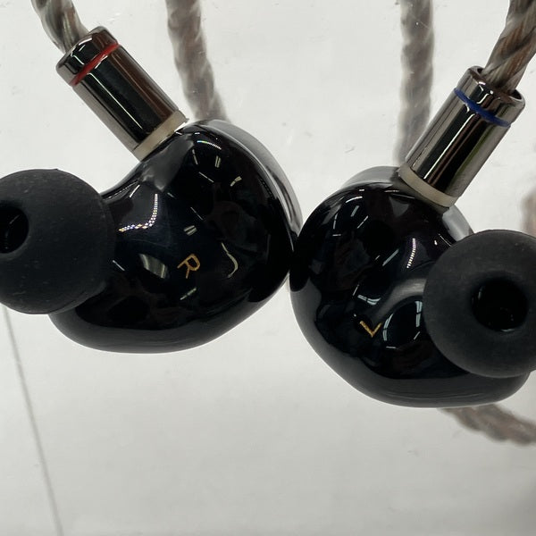 【中古】PERFORMER 8【秋葉原】