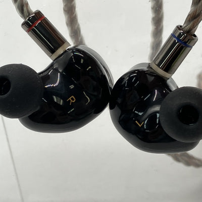 【中古】PERFORMER 8【秋葉原】