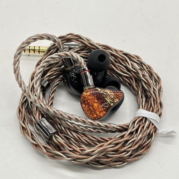 【中古】PERFORMER 8【秋葉原】