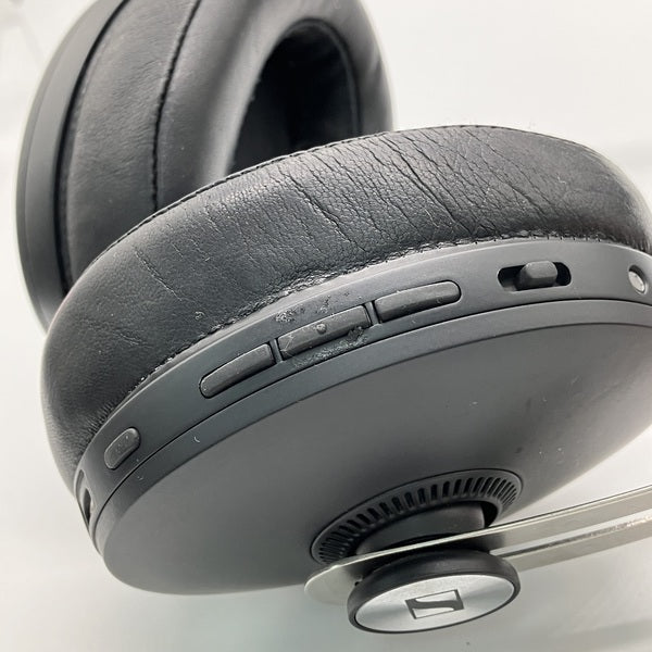 【中古】MOMENTUM Wireless ノイズキャンセルヘッドホン【M3AEBTXL Black】【秋葉原】