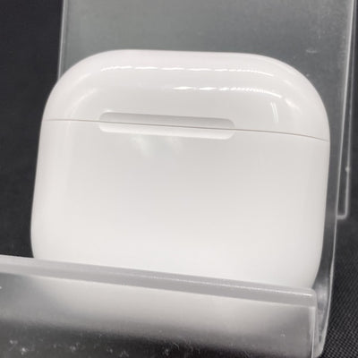 【中古】AirPods 4 MXP93J/A（アクティブノイズキャンセリング搭載）【秋葉原】