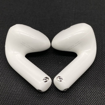 【中古】AirPods 4 MXP93J/A（アクティブノイズキャンセリング搭載）【秋葉原】