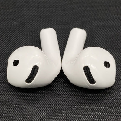 【中古】AirPods 4 MXP93J/A（アクティブノイズキャンセリング搭載）【秋葉原】