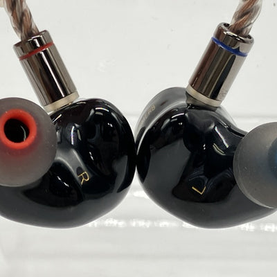 【中古】PERFORMER 8【日本橋】