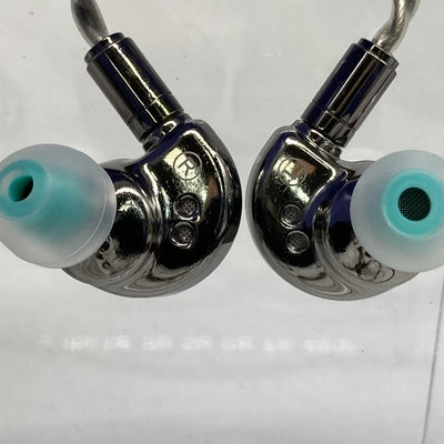 【中古】HAYABUSA ULTRA チタニウムグレイ【秋葉原】