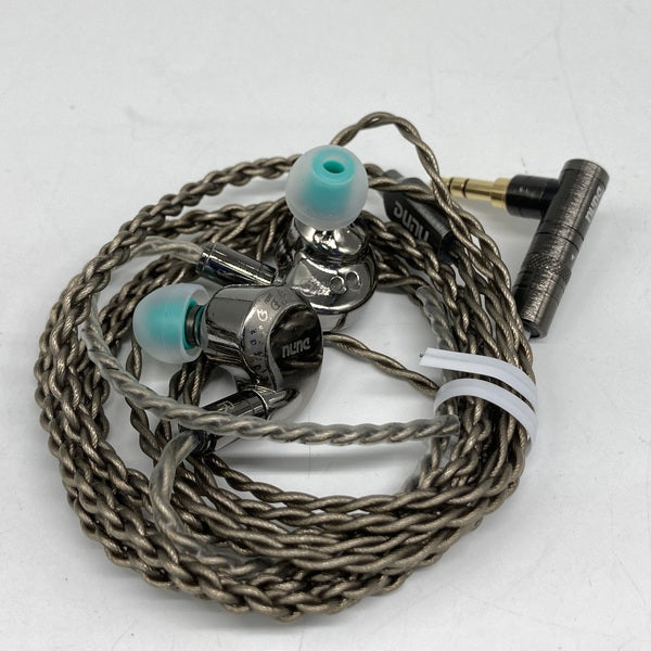 【中古】HAYABUSA ULTRA チタニウムグレイ【秋葉原】