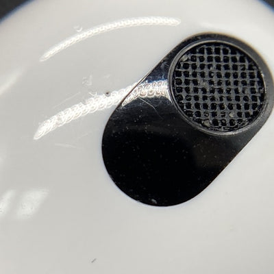 【中古】Airpods MPNY3J/A 3rd Generation  Lightning充電ケース付【秋葉原】