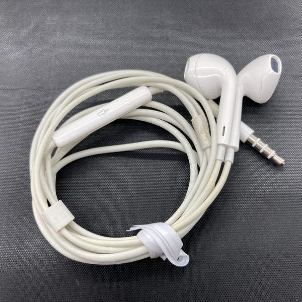 【中古】Apple EarPods with Remote and Mic【仙台】